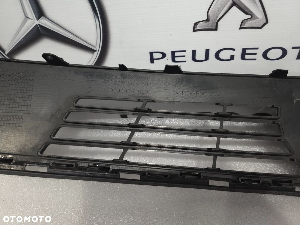 OPEL ASTRA VI 6 L 22- ATRAPA / GRILL PRZEDNI PRZÓD , NR 9839640080 / 9842380780 , NR AUKCJI GL843 - 16