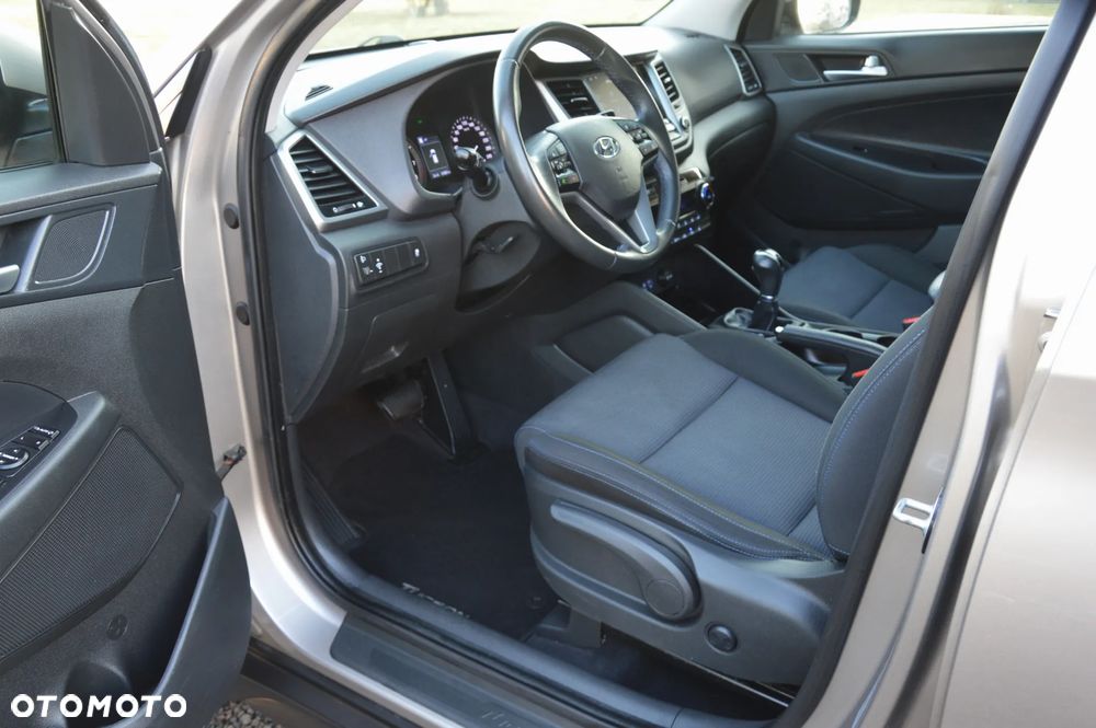 Hyundai Tucson - 16