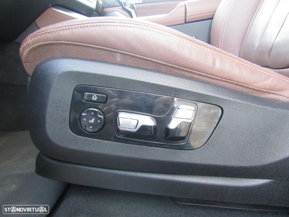 BMW X5 45 e xDrive Pack M - 15