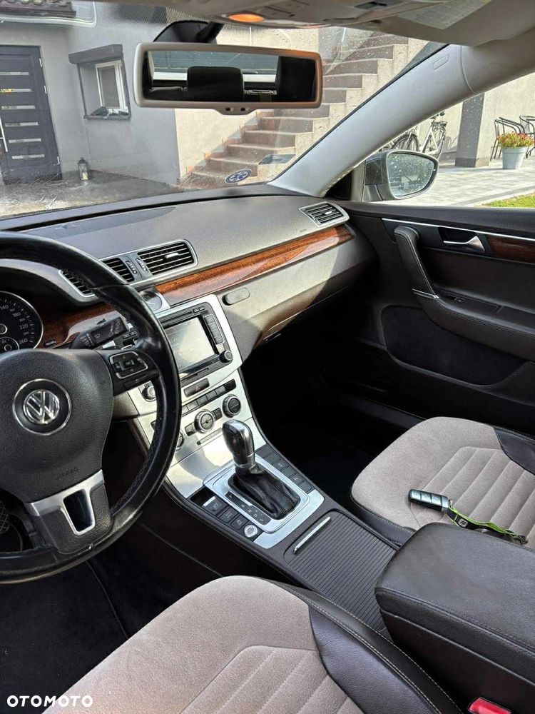 Volkswagen Passat 2.0 TDI Highline DSG - 4