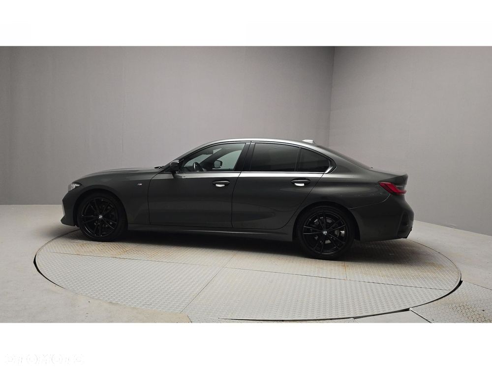 BMW Seria 3 320d xDrive mHEV sport - 3
