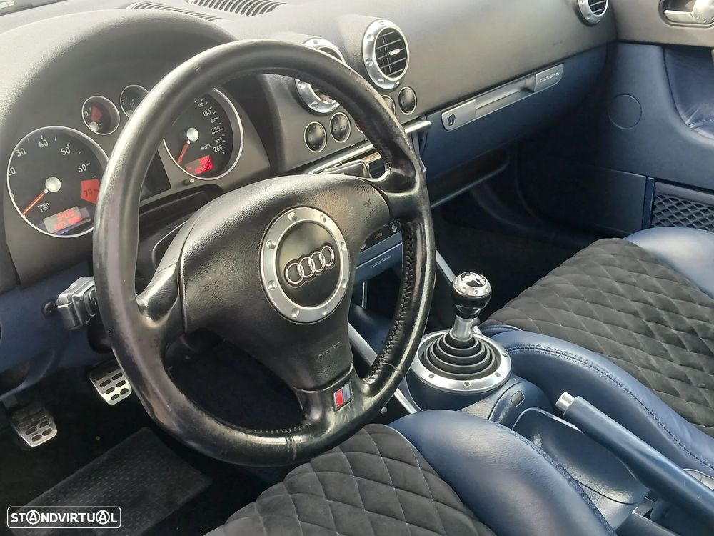 Audi TT Coupé 1.8 T quattro - 23
