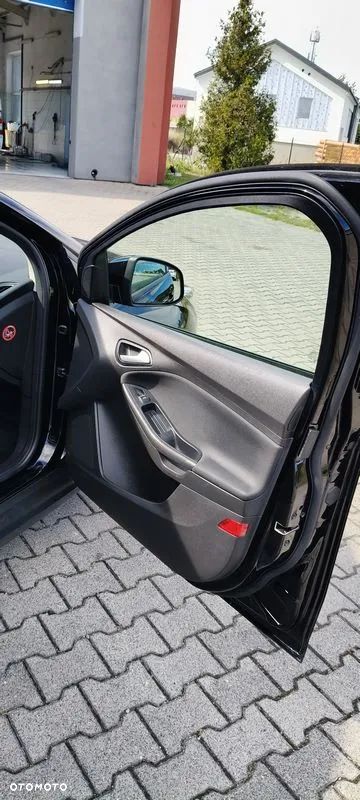 Ford Focus Turnier 1.5 EcoBlue Start-Stopp-System ACTIVE X - 14