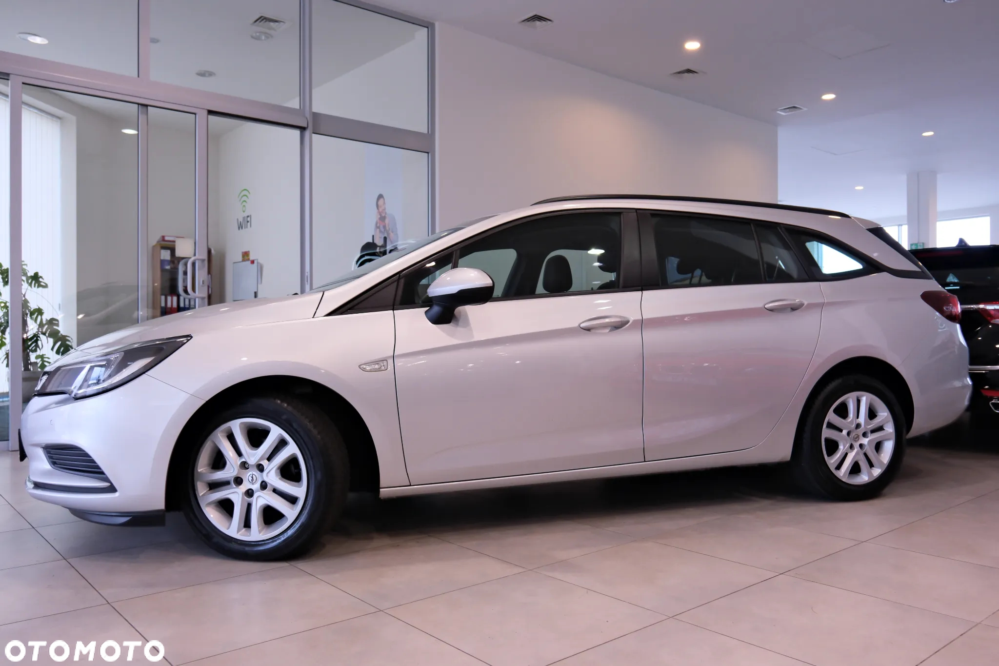 Opel Astra 1.6 CDTI Active - 21