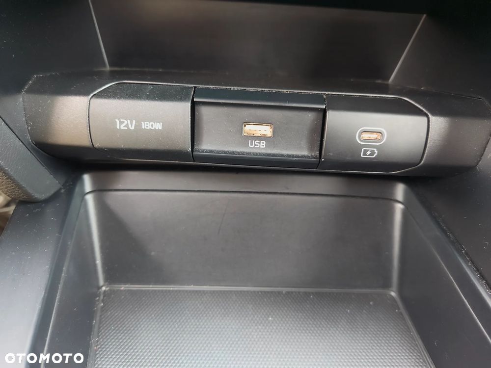 Kia Ceed 1.5 T-GDI M - 19