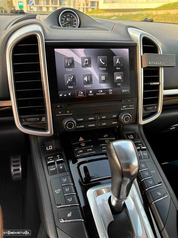 Porsche Cayenne S E-Hybrid - 9