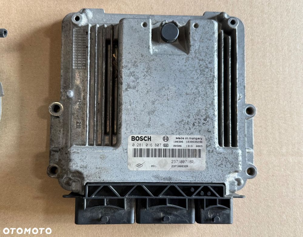 ZESTAW STARTOWY TRAFIC 2.0 DCI 0281016807  -WYSYŁKA- - 2