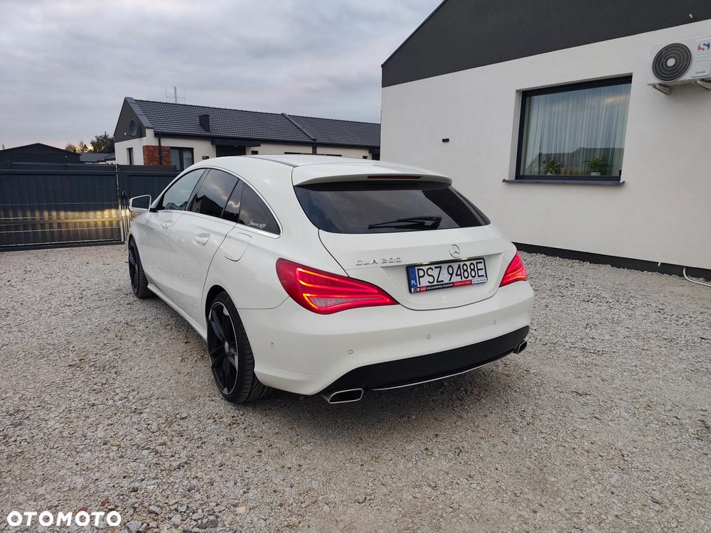 Mercedes-Benz CLA 200 7G-DCT AMG Line - 8