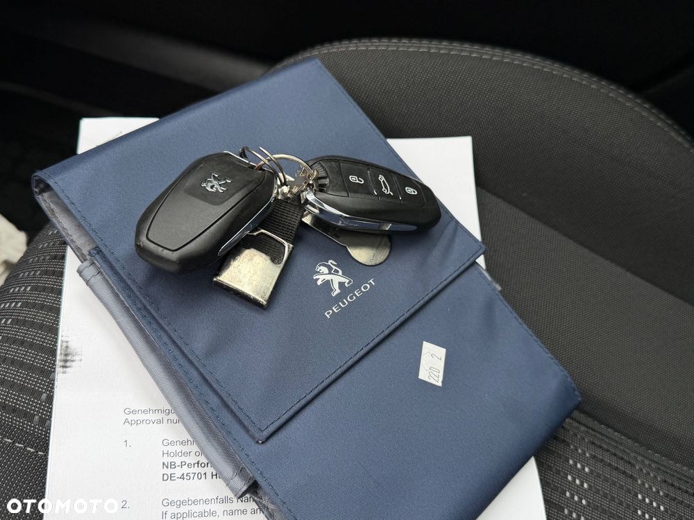 Peugeot 308 1.5 BlueHDi GT S&S EAT8 - 32