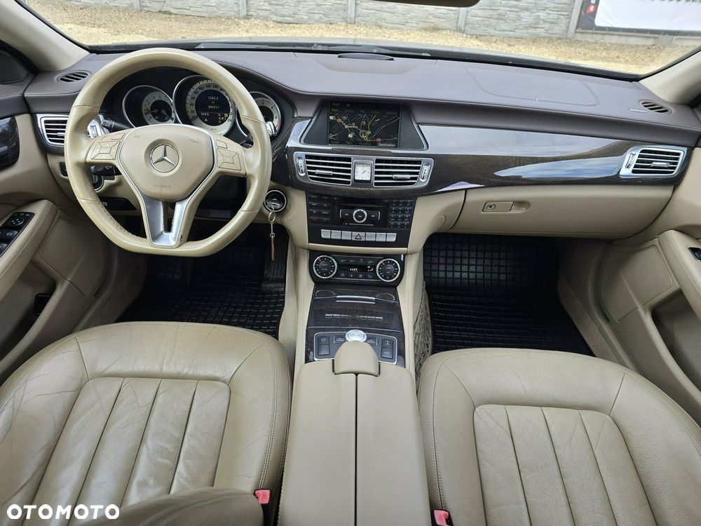 Mercedes-Benz CLS - 8