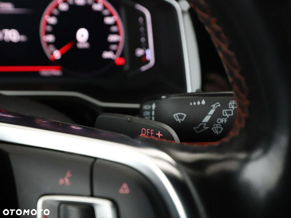 Volkswagen Polo 2.0 TSI DSG GTI - 35