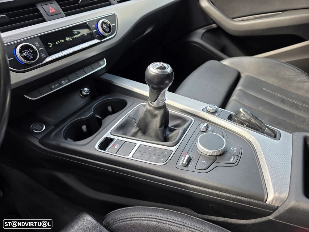 Audi A4 2.0 TDI Business Line Sport - 13