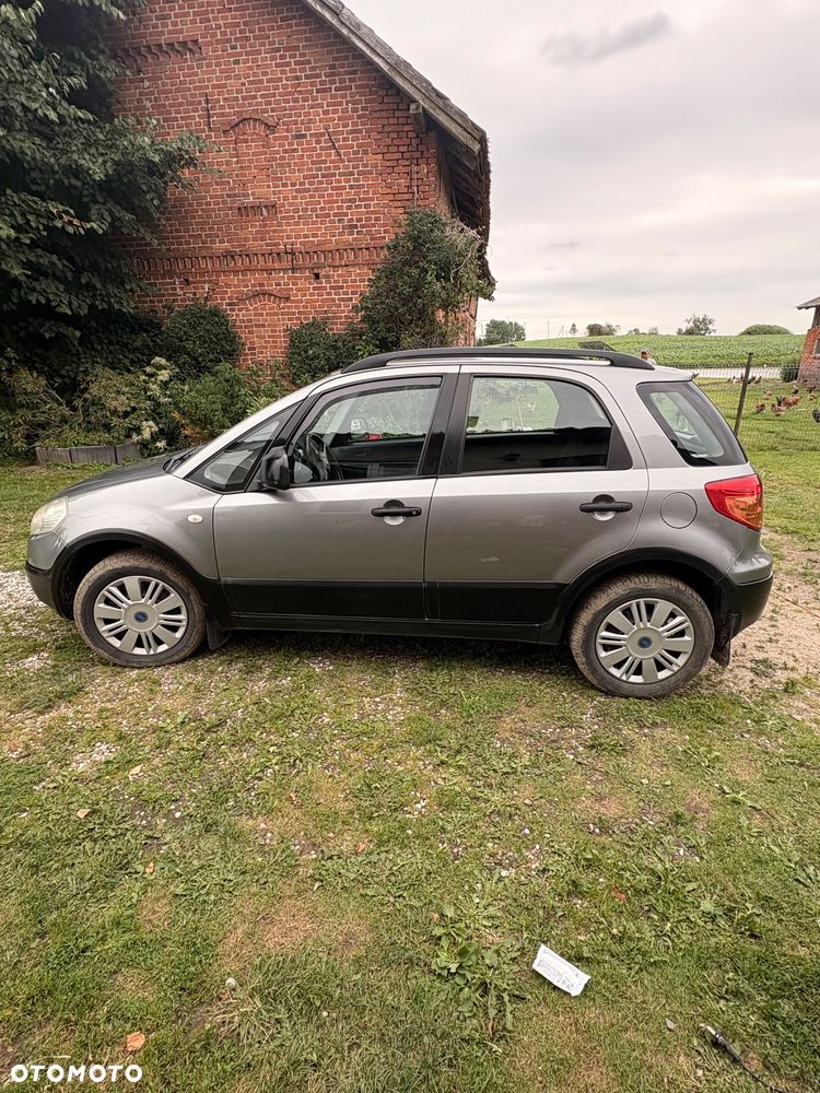 Fiat Sedici 1.9 Multijet 4x4 Dynamic - 4