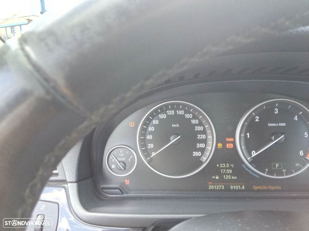 BMW 535 d Exclusive Auto - 12
