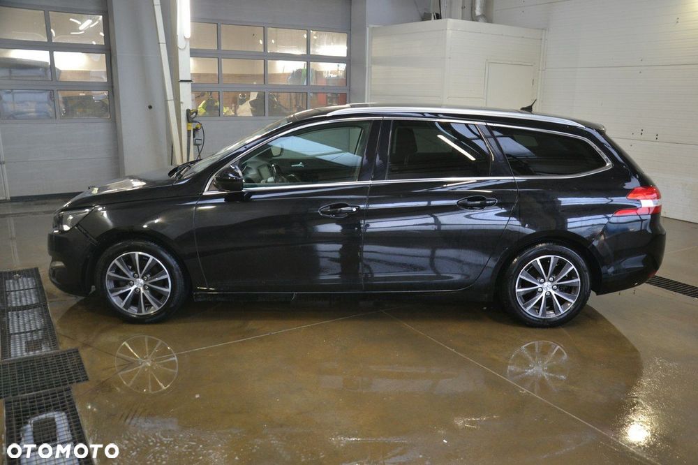 Peugeot 308 - 4