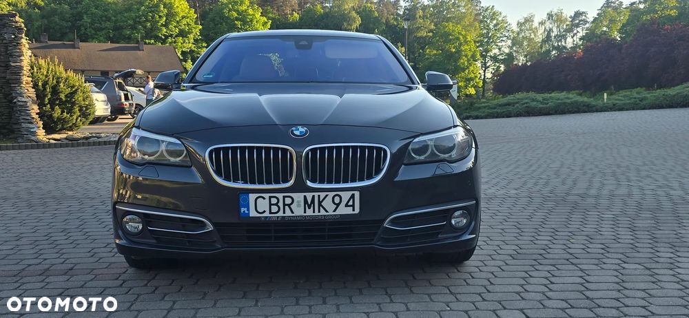 BMW Seria 5 520d xDrive Sport - 6