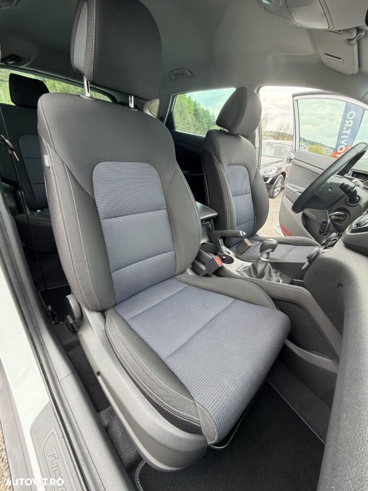 Hyundai Tucson 2.0 CRDI 4WD Advantage - 22