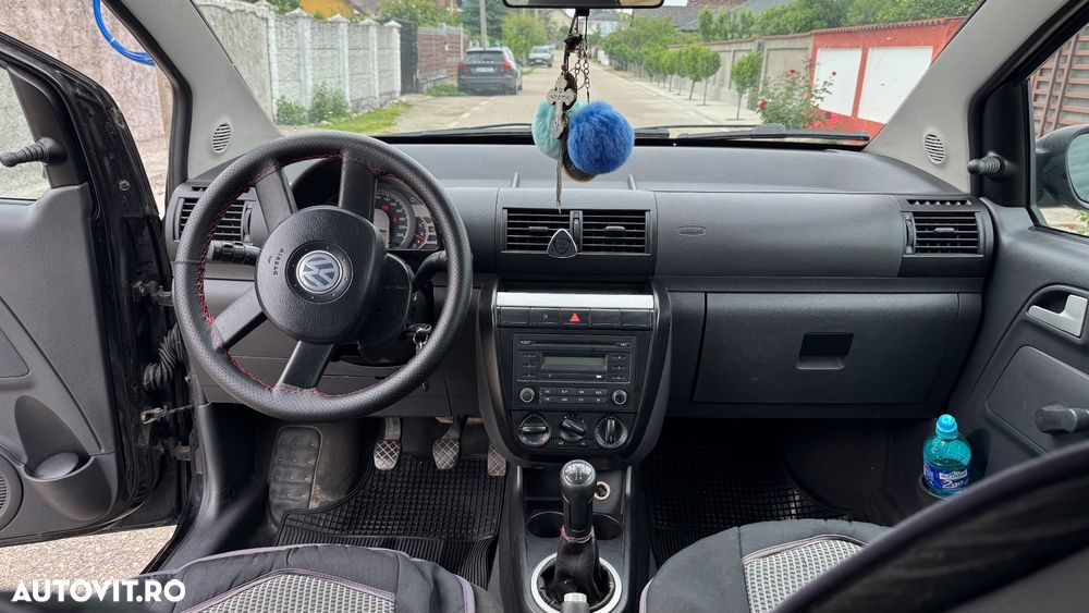 Volkswagen Fox - 5