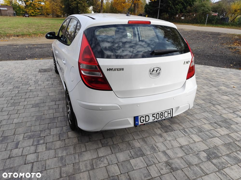 Hyundai i30 1.6 Premium - 10