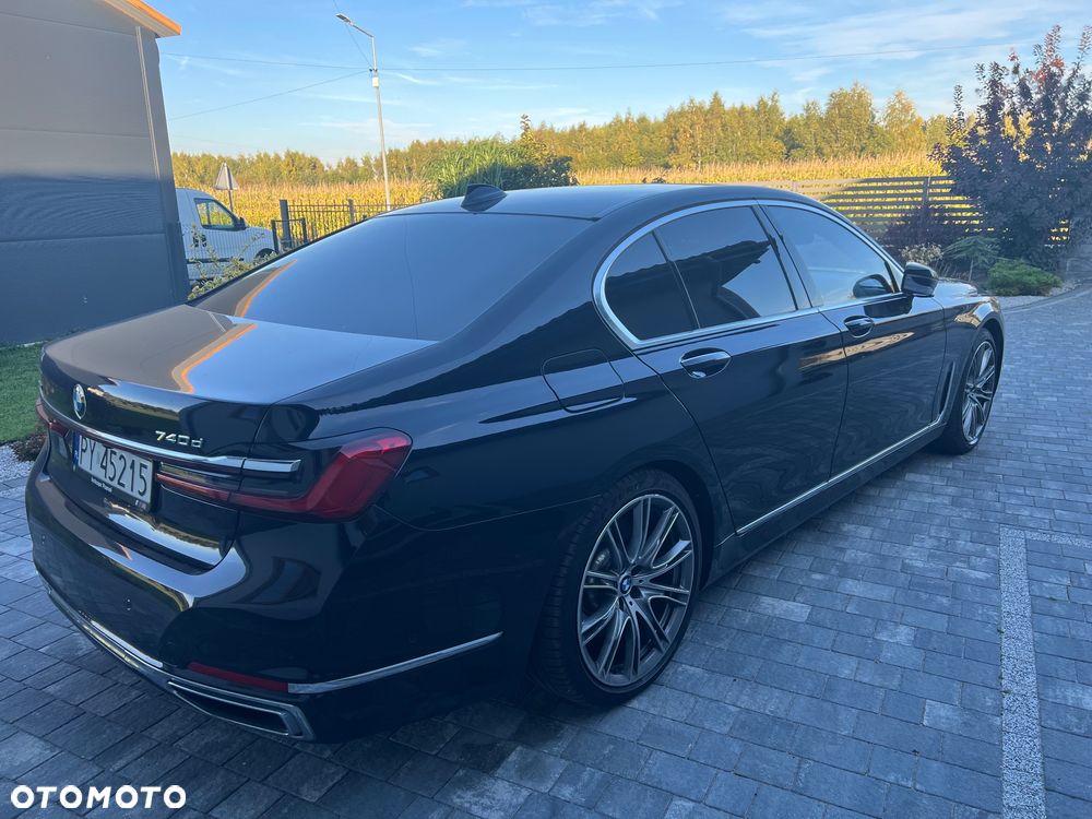 BMW Seria 7 - 38