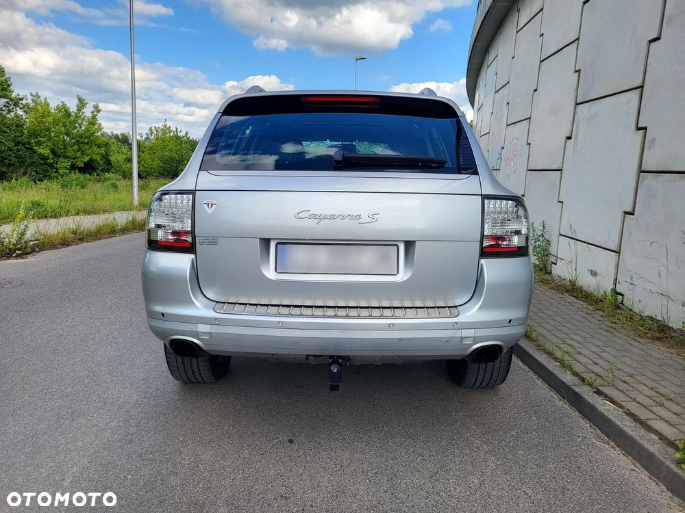 Porsche Cayenne - 5