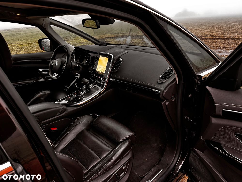 Renault Espace 1.6 dCi Energy Initiale Paris EDC 7os - 9