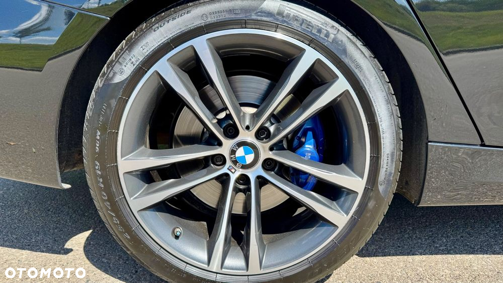 BMW 3GT 330i xDrive M Sport - 7