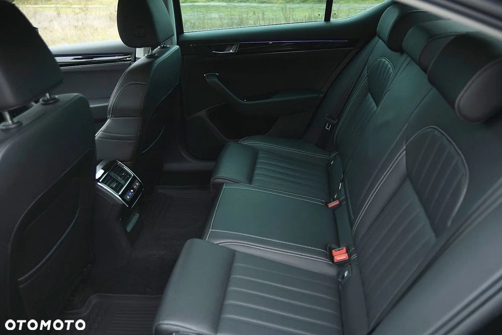 Skoda Superb 2.0 TDI SCR L&K DSG - 22