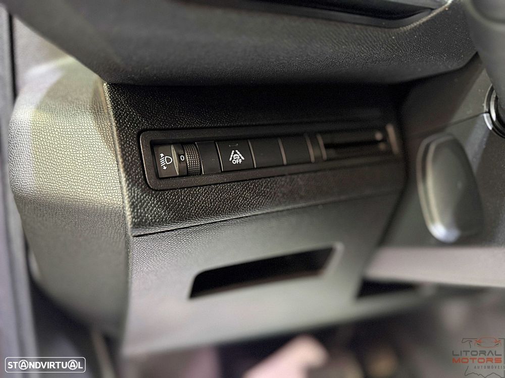 Peugeot 3008 1.2 PureTech Allure Pack EAT8 - 18