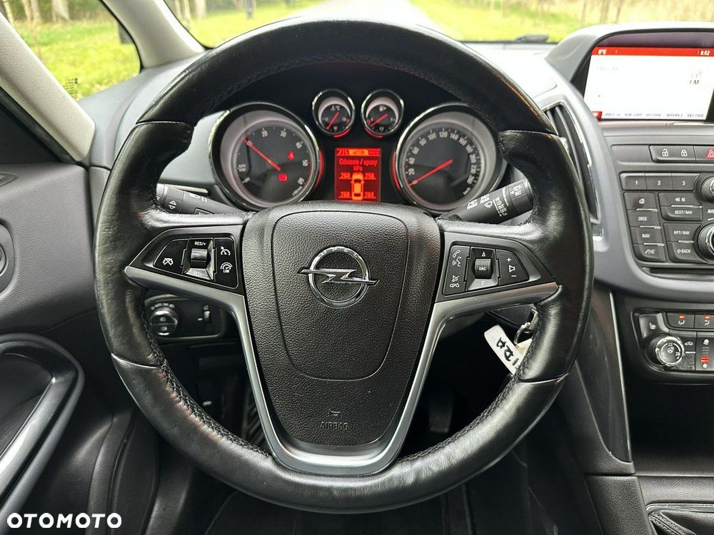 Opel Zafira - 38