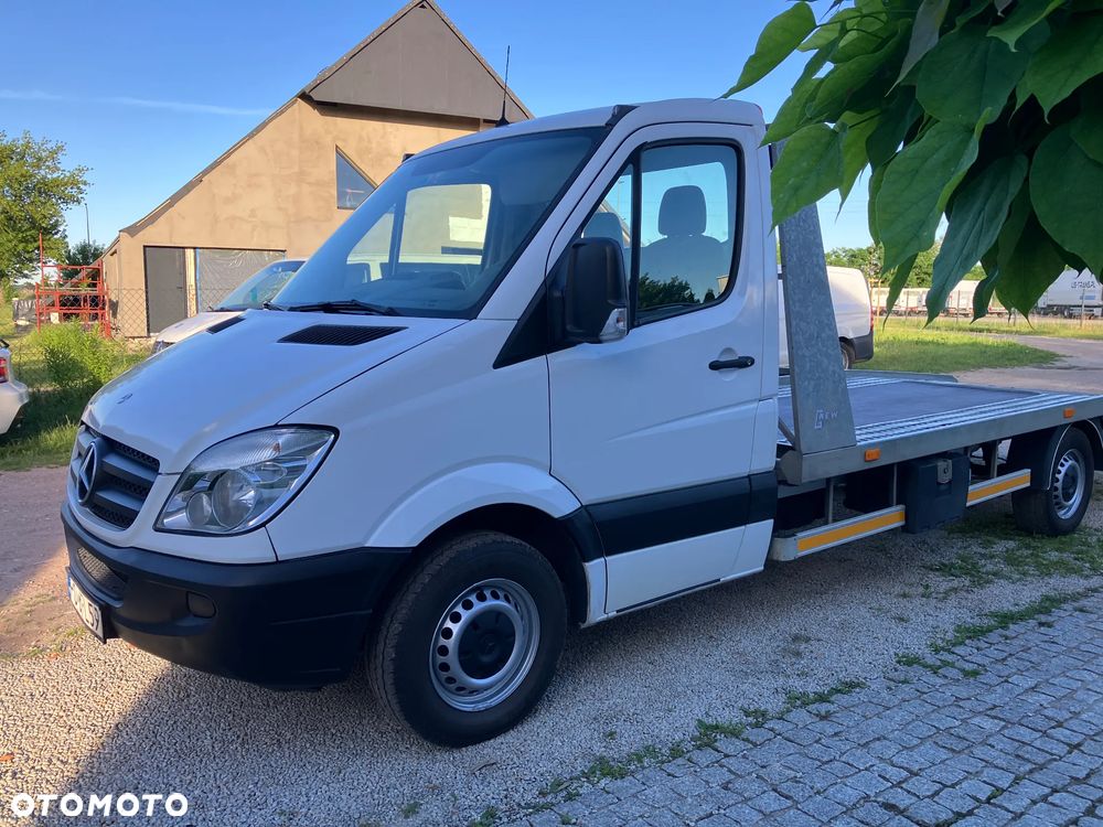 Mercedes-Benz Sprinter - 22