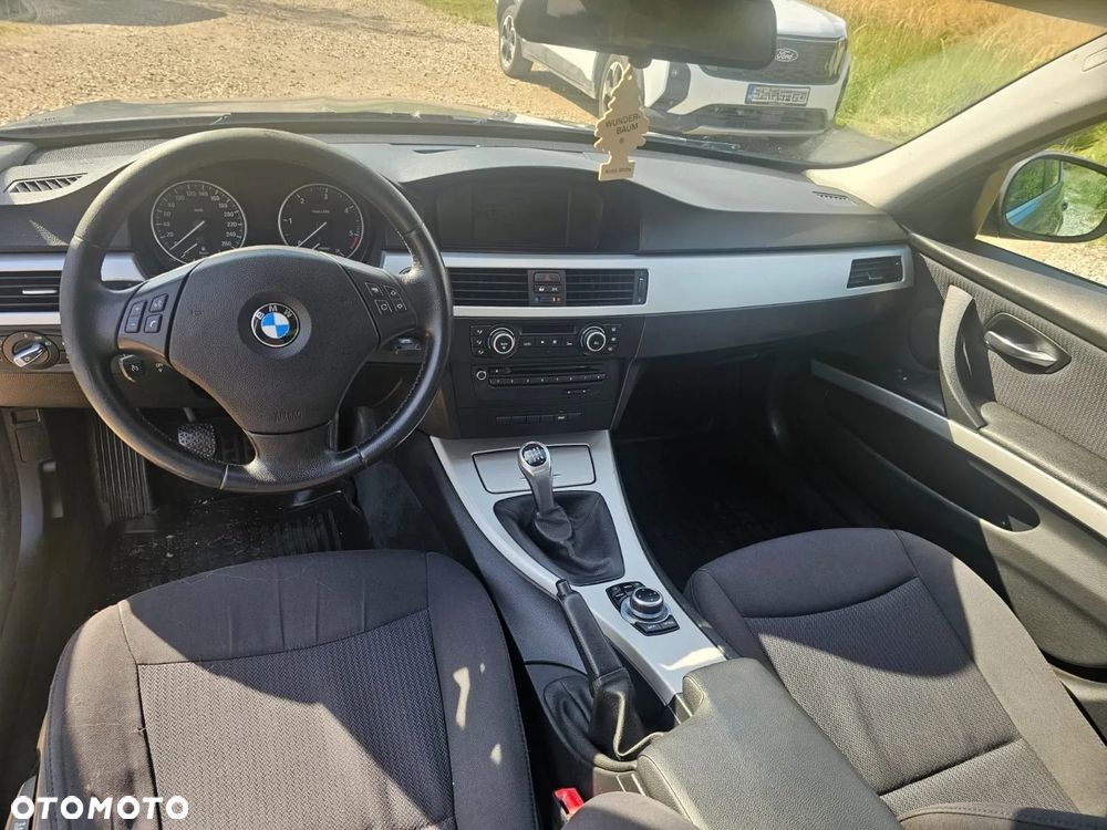 BMW Seria 3 316d - 6