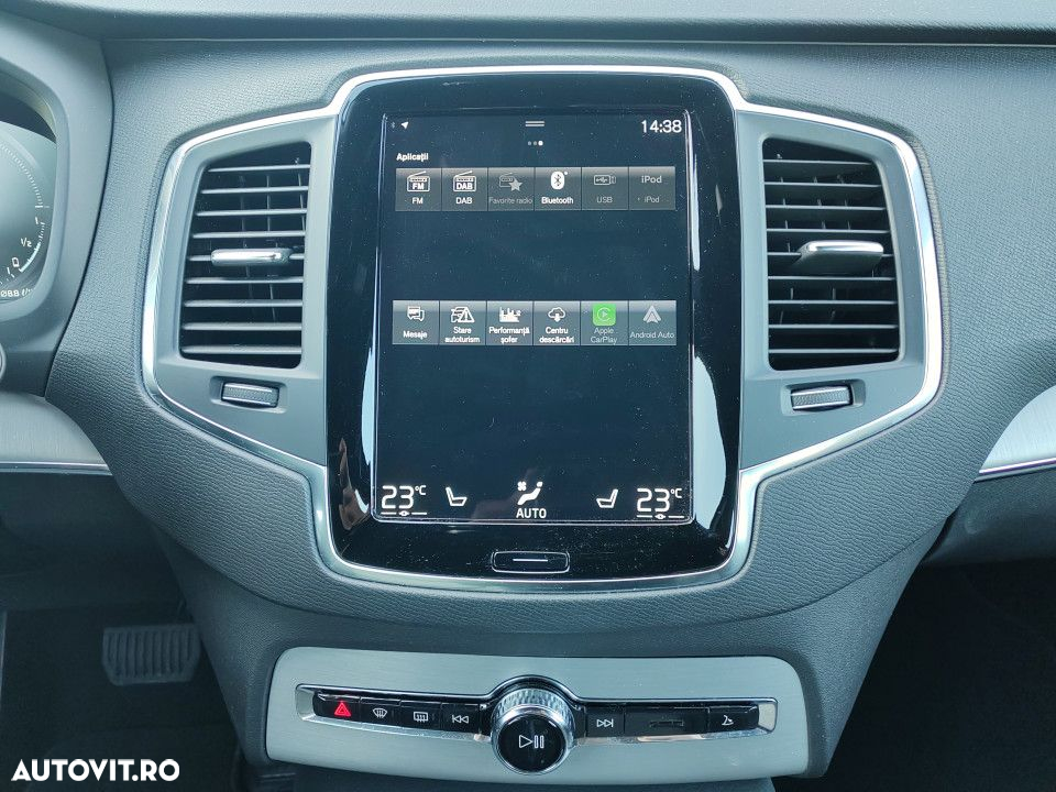 Volvo XC 90 T8 AWD Twin Engine Geartronic Momentum - 30