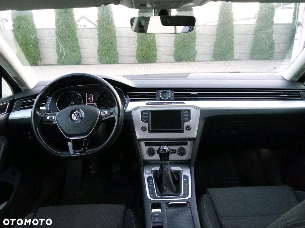 Volkswagen Passat 1.6 TDI (BlueMotion Technology) Comfortline - 8