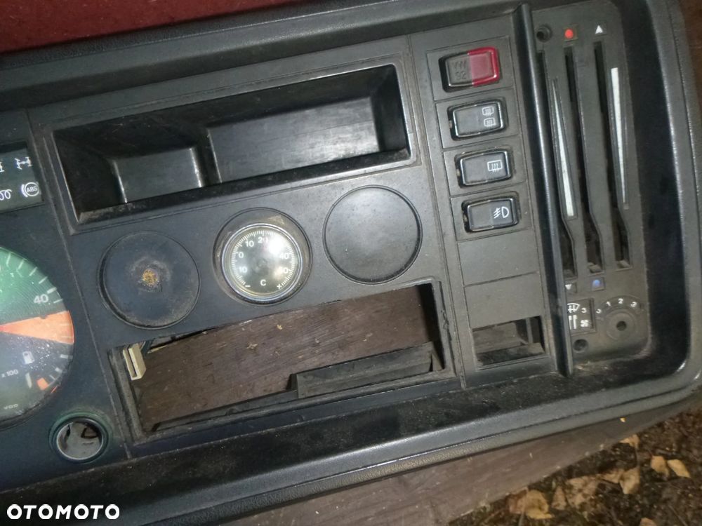 LICZNIK Z OBROTOMIERZEM VW LT I 77-95 - 5