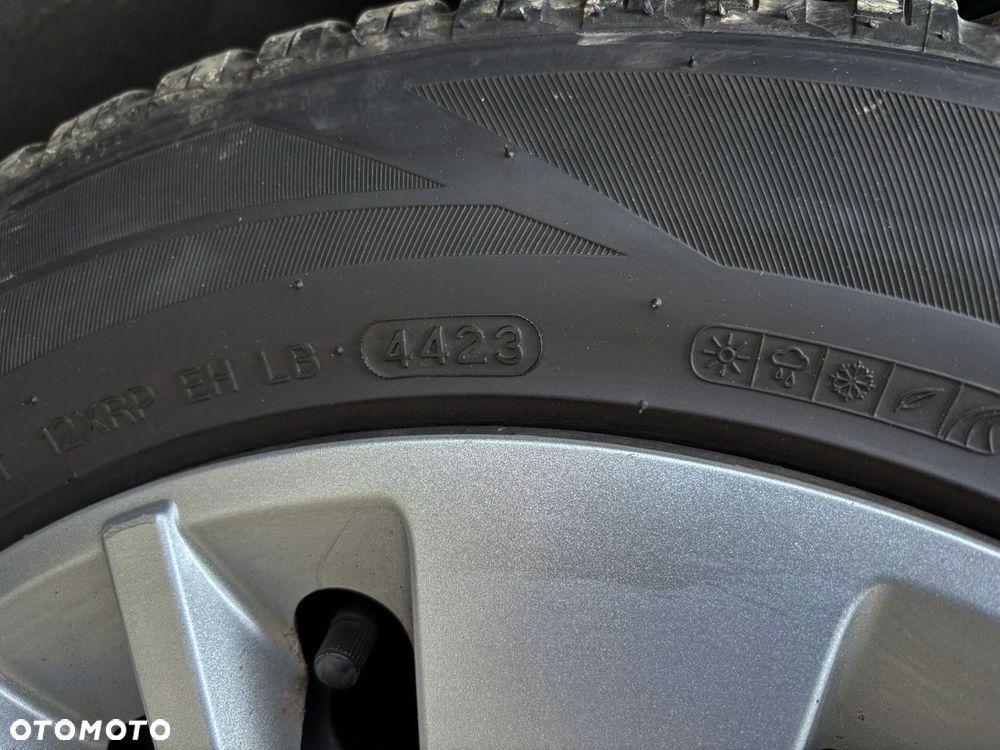 Ford Focus 1.6 Edition - 9