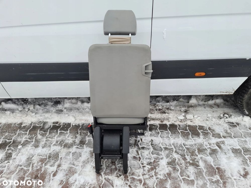VW T5 LIFT fotel koziołek składany PALACE - 2
