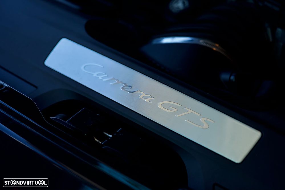Porsche 911 (997) Carrera GTS PDK - 12