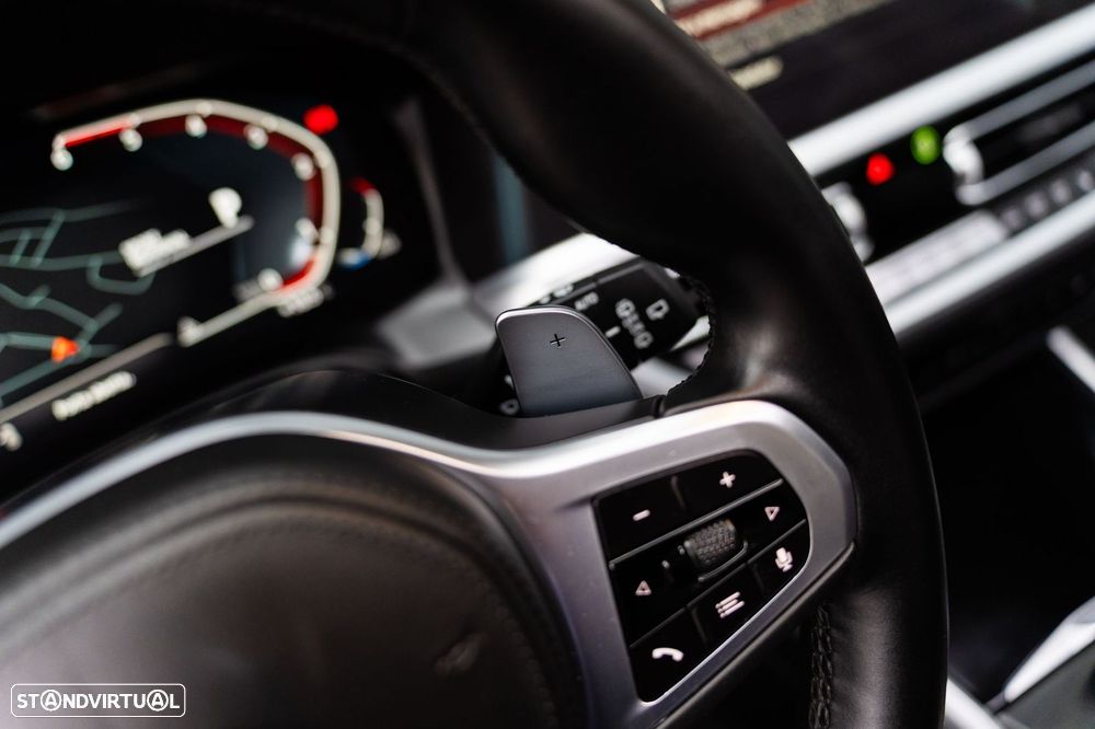 BMW 320 d xDrive Pack M Auto - 23