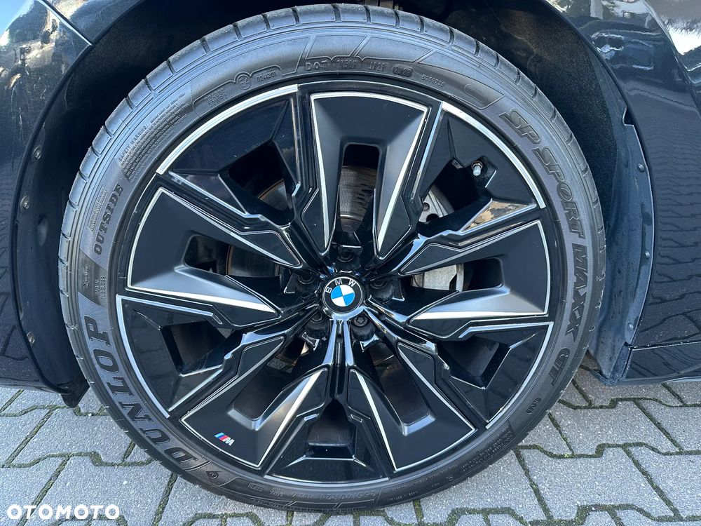 BMW Seria 7 740d xDrive sport - 24