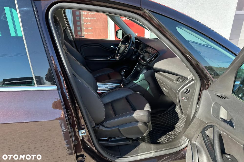 Opel Zafira Tourer 1.4 Turbo Edition - 37