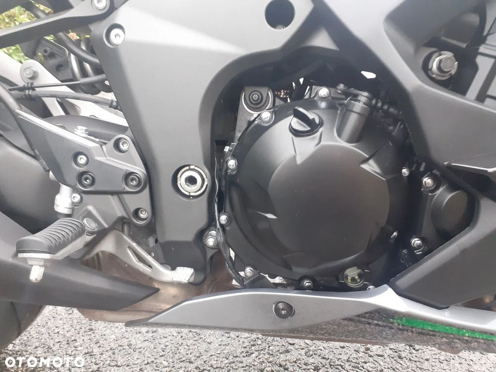 Kawasaki Ninja 1000 SX - 6