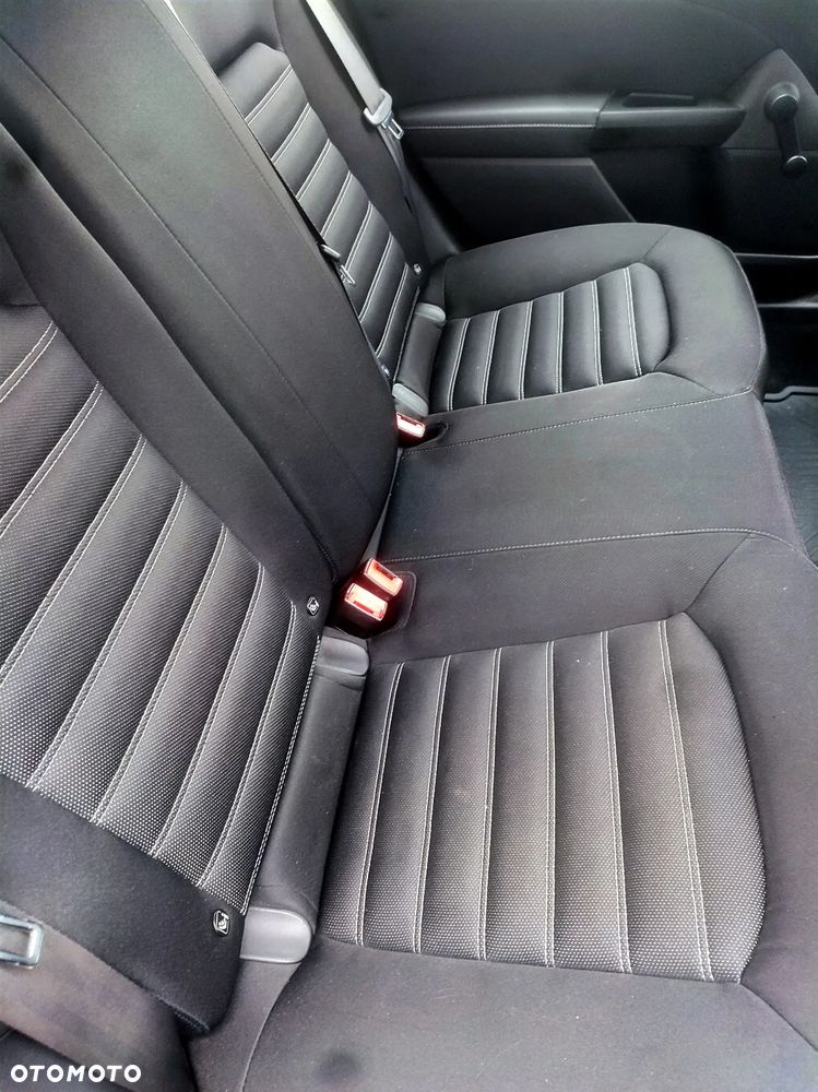 Ford Mondeo 2.0 TDCi Ambiente - 8