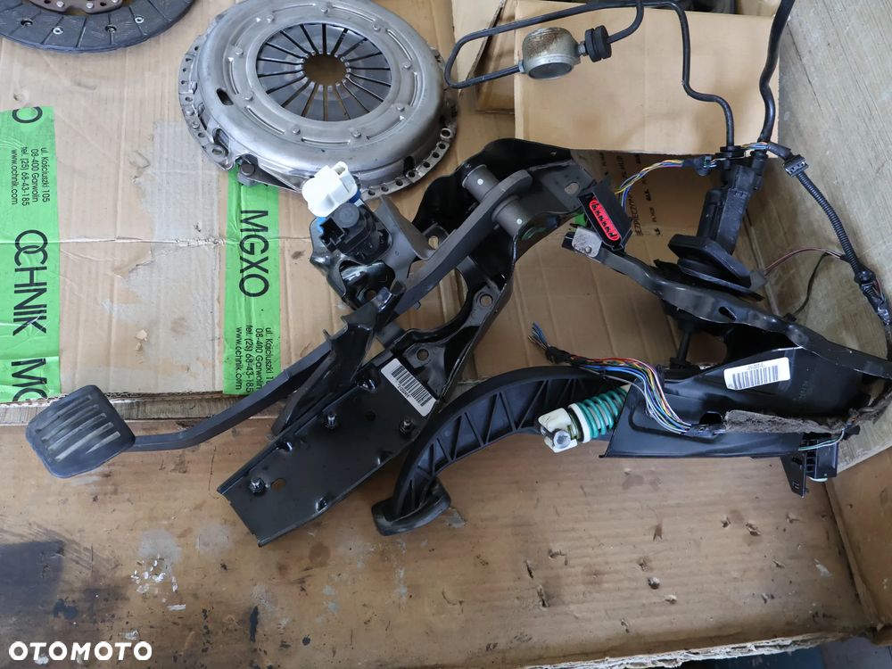 FORD MONDEO MK4 07-14 SKRZYNIA BIEGÓW ZESTAW DO PRZEKŁADKI PRZEKŁADKA PRZERÓBKA SKRZYNI BIEGÓW AUTOMAT POWERSHIFT NA MANUALNĄ MANUAL KOMPLET EUROPA 6 BIEGÓW SPRZĘGŁO NOWE KOŁO DWUMASOWE - 2