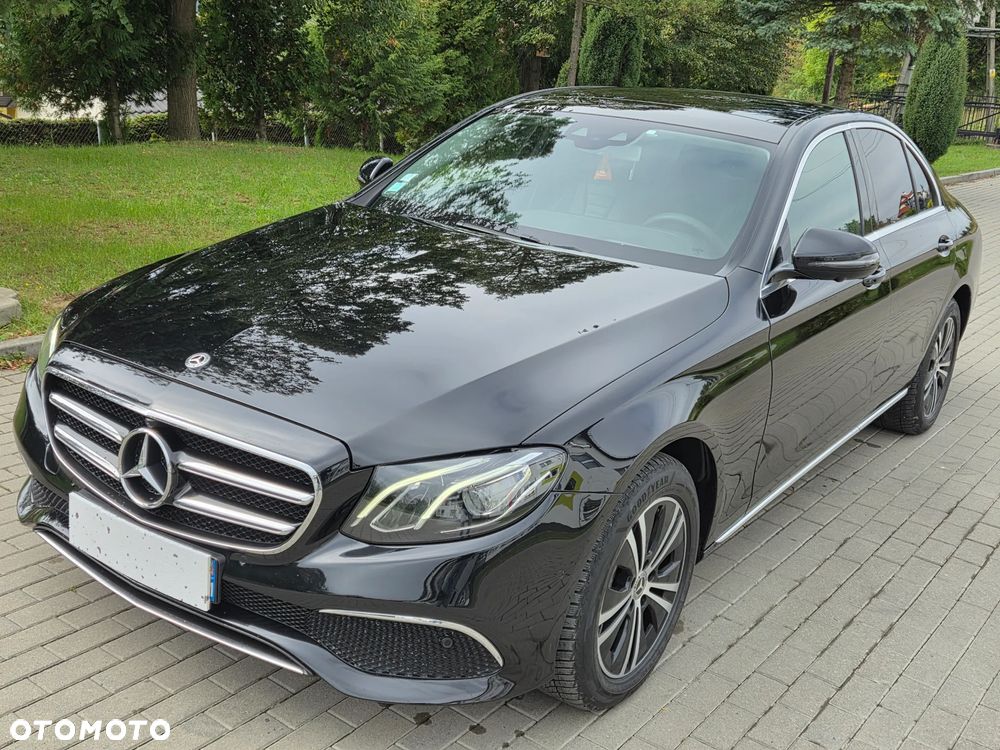 Mercedes-Benz Klasa E 220 d 4Matic T 9G-TRONIC - 20