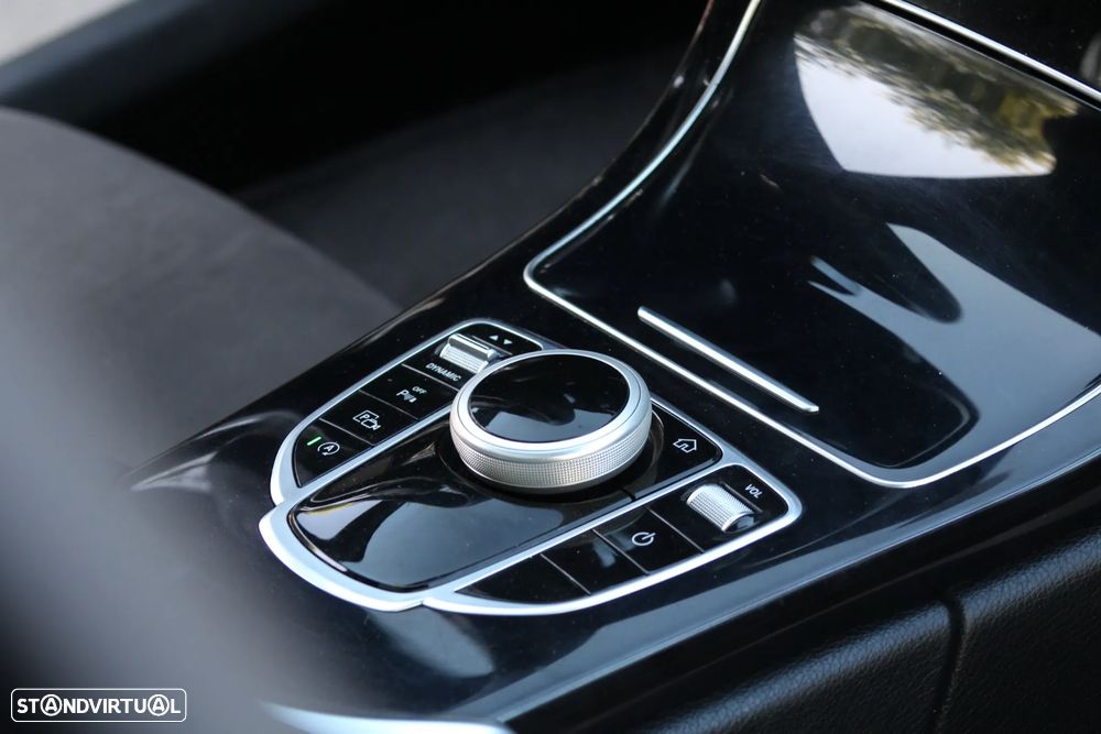 Mercedes-Benz C 300 d AMG Line - 30