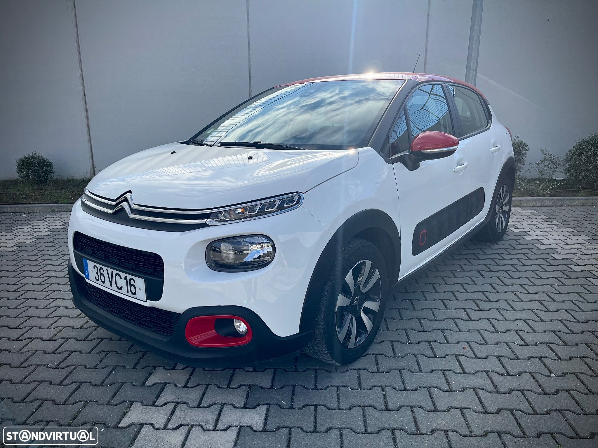 Citroën C3 1.2 PureTech Feel - 1