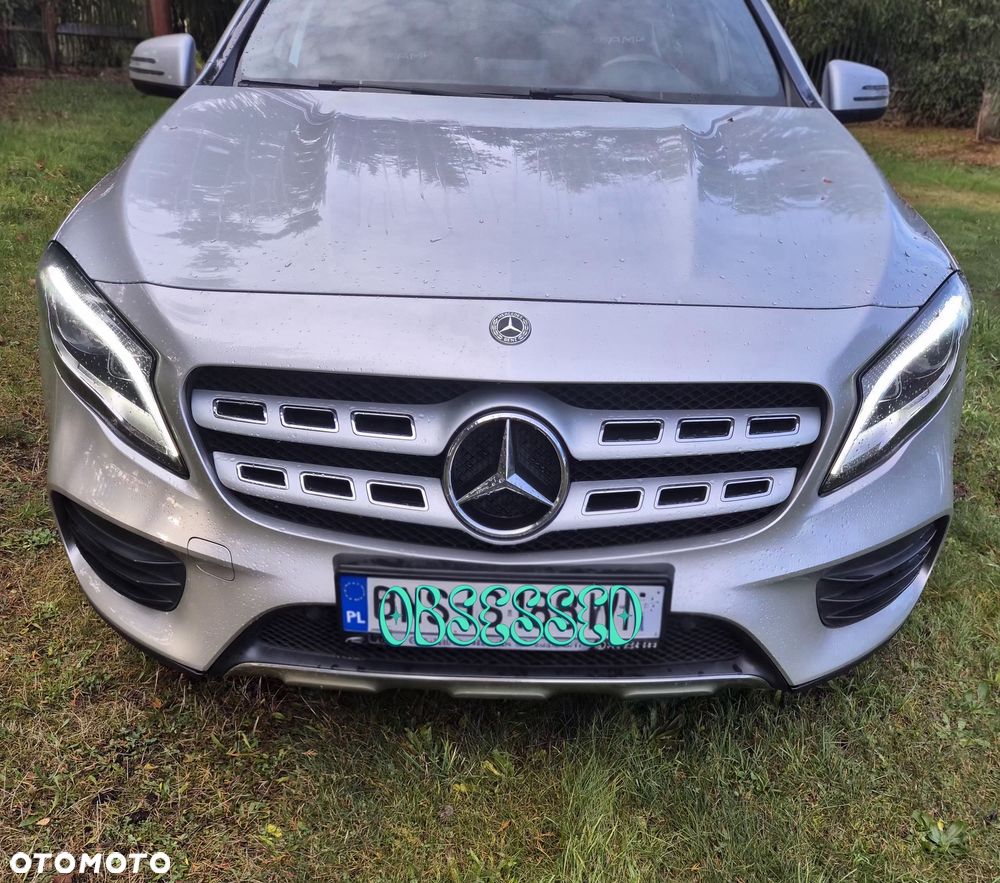 Mercedes-Benz GLA 180 d 7G-DCT AMG Line - 4