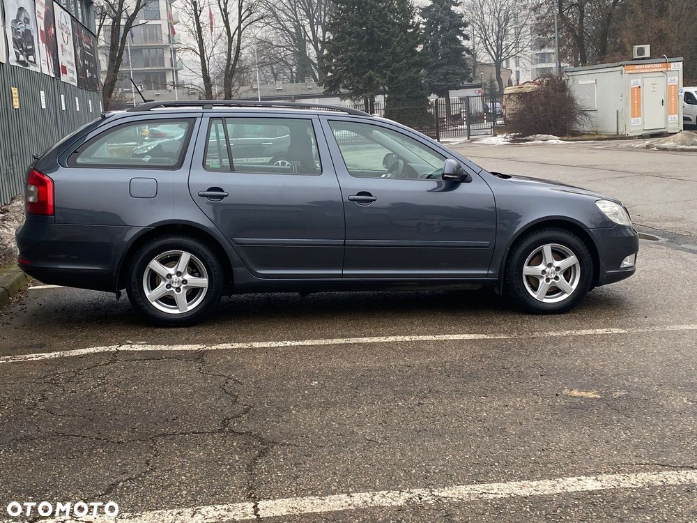 Skoda Octavia 2012 photo 3