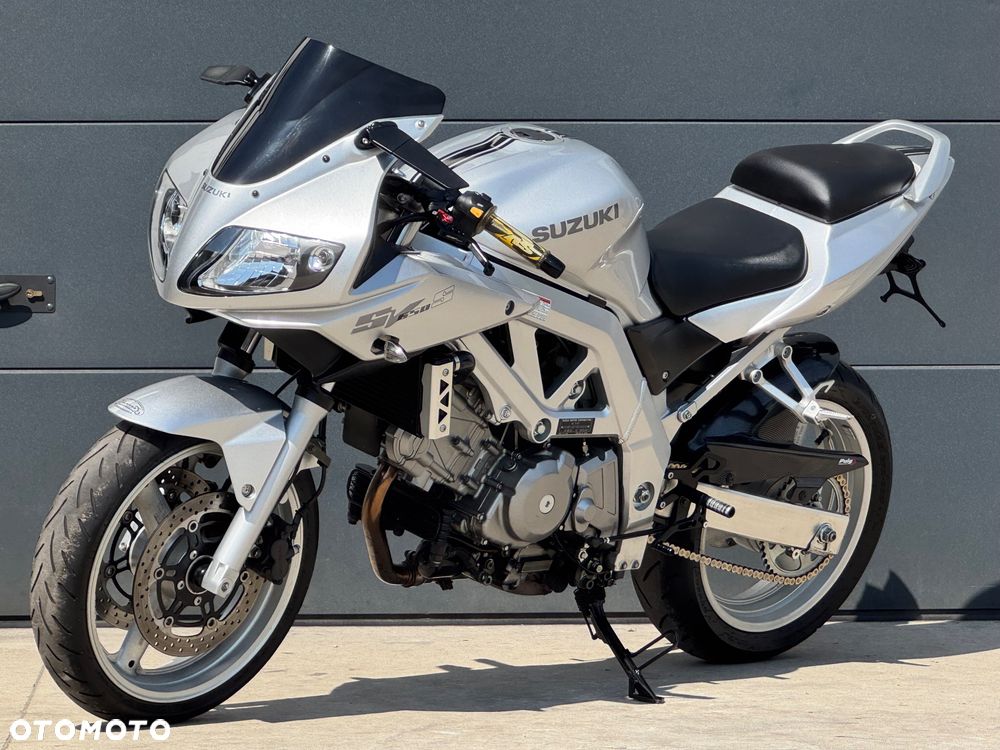 Suzuki SV - 27